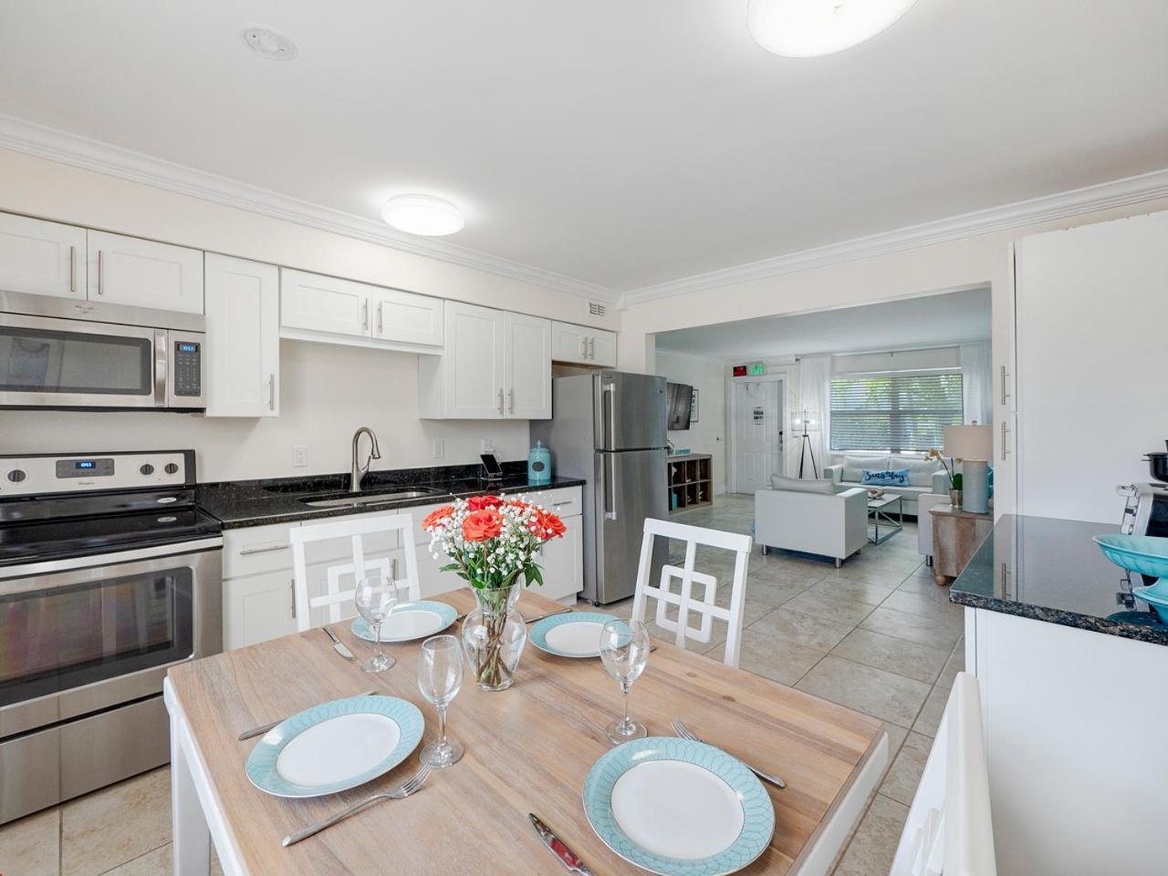 Bright And Sunny 2Br !!Close To Peanut Island!! 里维埃拉海滩 外观 照片